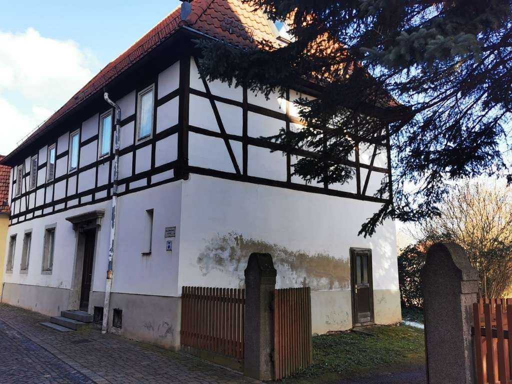 Immobilie in Mügeln - Historisches Gebäude in Mügeln auf Erbpachtland - Bild 0