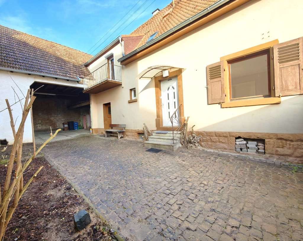 Immobilie in Maikammer - „Viel Raum für Wohnen und Arbeiten – Haus mit Scheune und großem Hof“ - Bild 3