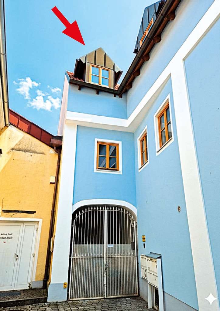 Immobilie in Neustadt an der Donau - Attraktive Dachgeschosswohnungin Zentrumslage - Bild 2