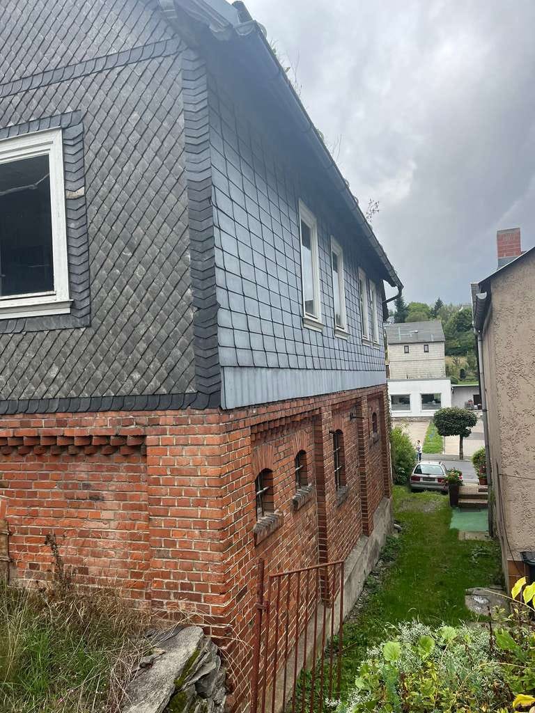 Immobilie in Schwarzatal - Freistehendes Mehrfamilienhaus in Erfurt-Oberweißbach (Mietkauf möglich!) - Bild 2
