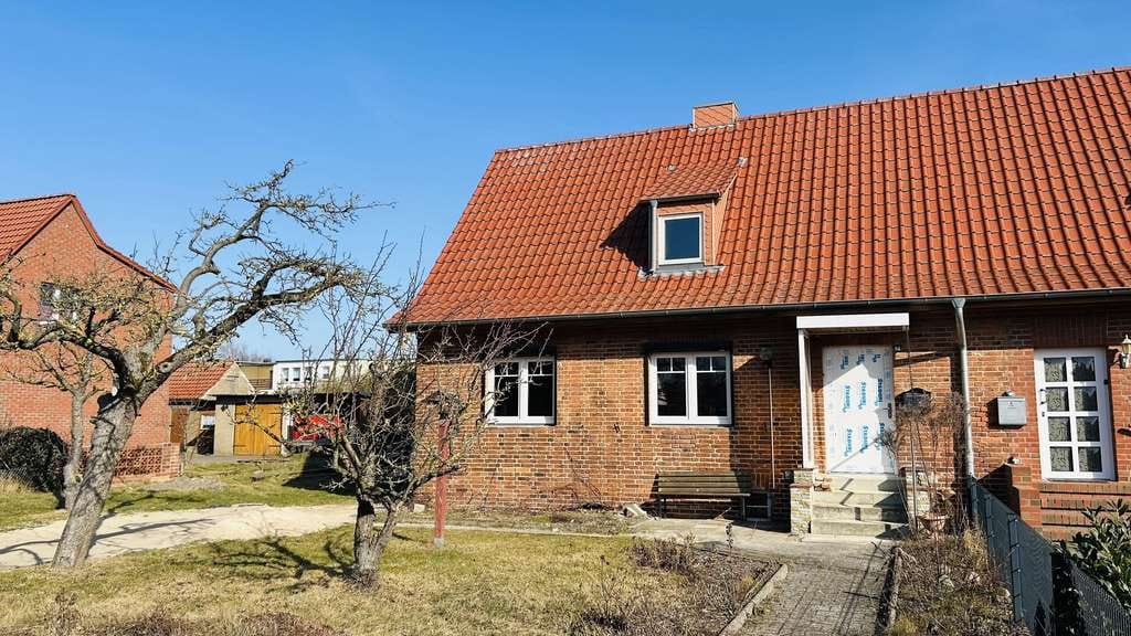 Immobilie in Güstrow - Charmantes Haus für kreative Gestaltung  - Bild 2