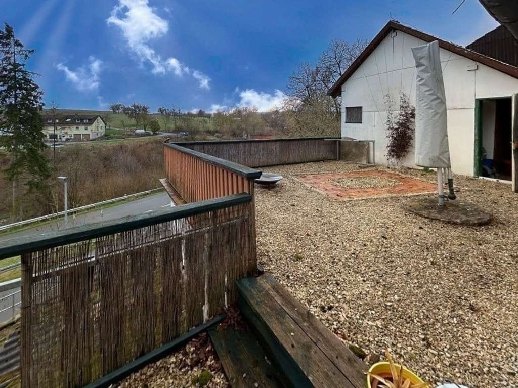 Immobilie in Krautheim - Haus mit Scheune und integrierter Doppelgarage - perfekt für Handwerk, Fahrzeuge & viel Platz - Bild 2