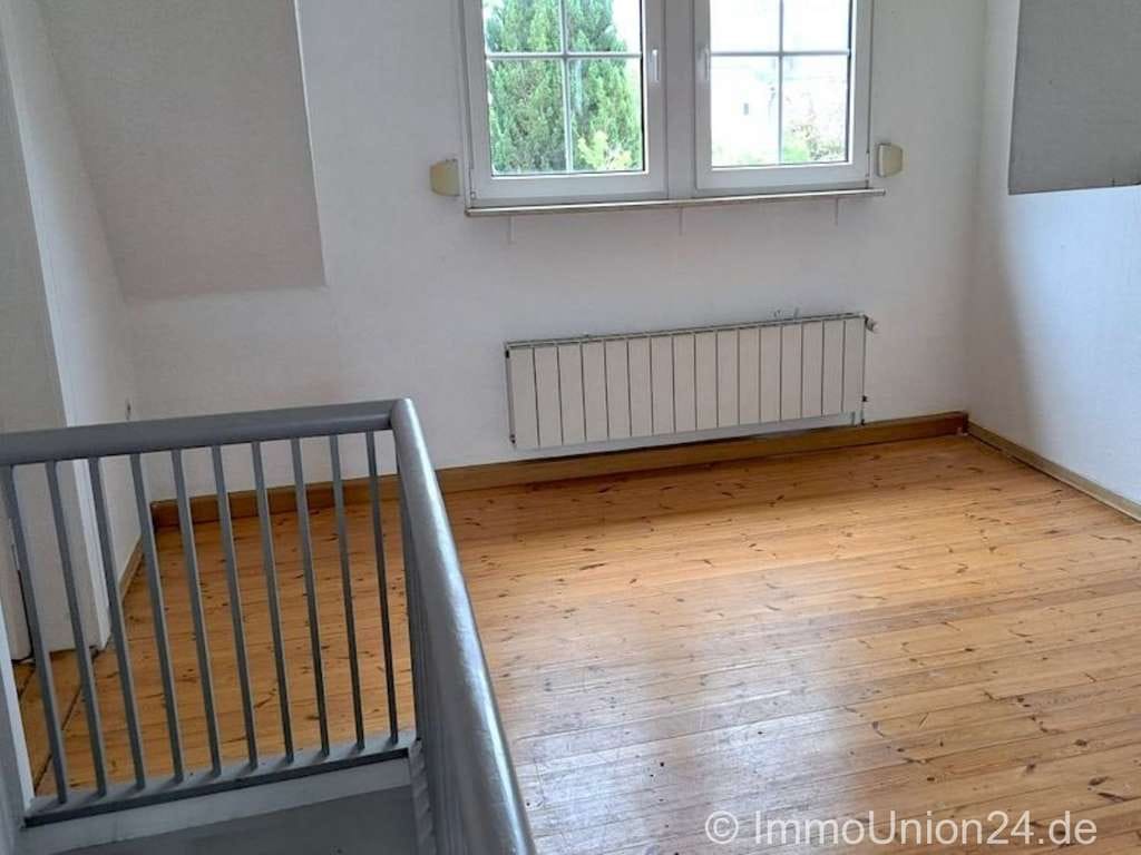 Immobilie in Heilsbronn - 320.000 EUR für SOFORT freies 120 qm Einfamilienhaus mit 2 Garagen und herrlichen Spielgarten - Bild 4