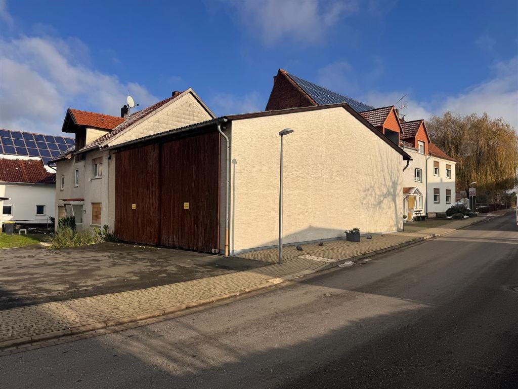 Immobilie in Grebenstein - Zwei Doppelhaushälften aus unterschiedlichen Baujahren in ruhiger Lage von Udenhausen - Bild 2