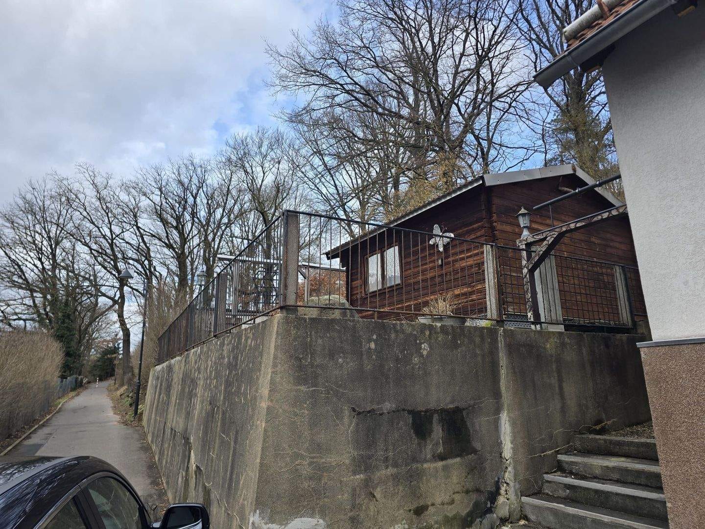 Immobilie in Breitungen/Werra - Einfamilienhaus mit Garage und Nebengebäude in Breitungen  - Bild 2