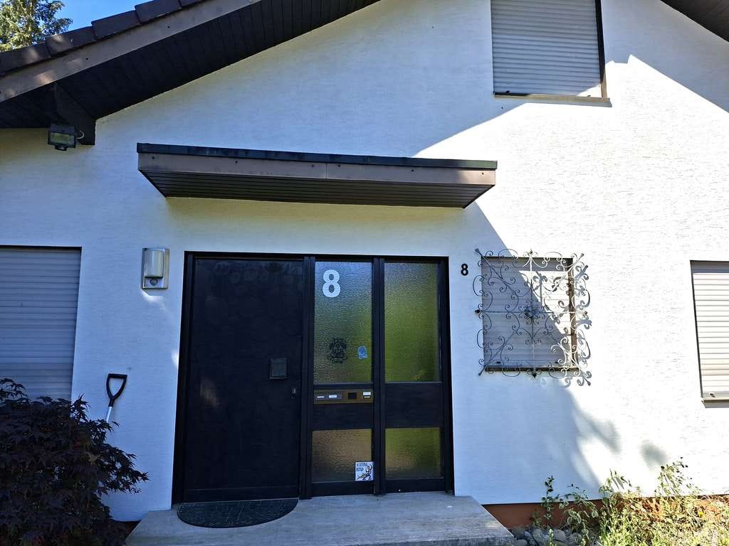 Immobilie in Syrgenstein - Wohnen mit Stil und Komfort – großzügiger Winkelbungalow in ruhiger Wohnlage - Bild 3