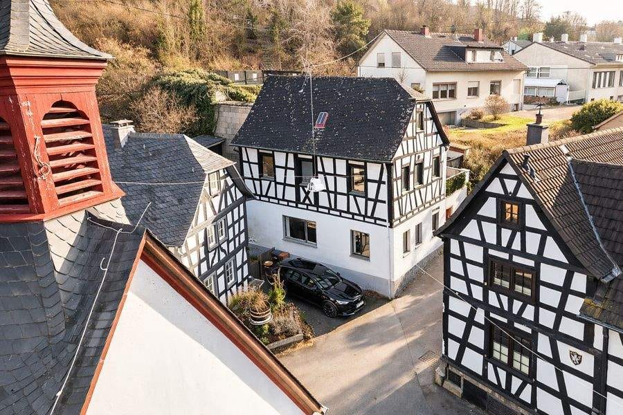 Immobilie in Bad Hönningen - Stilvolles Fachwerkhaus - Historischer Charme trifft modernes Wohnen - Bild 1