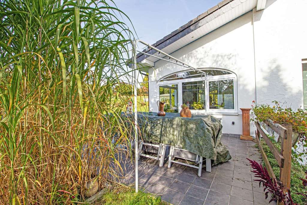 Immobilie in Ostrach - Einfamilienhaus im Naturparadies mit ca. 9.000 qm Grundstück - Bild 4