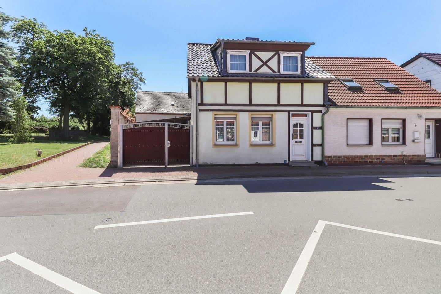 Immobilie in Bismark (Altmark) - Haus mit Potential in zentraler Lage! - Bild 0