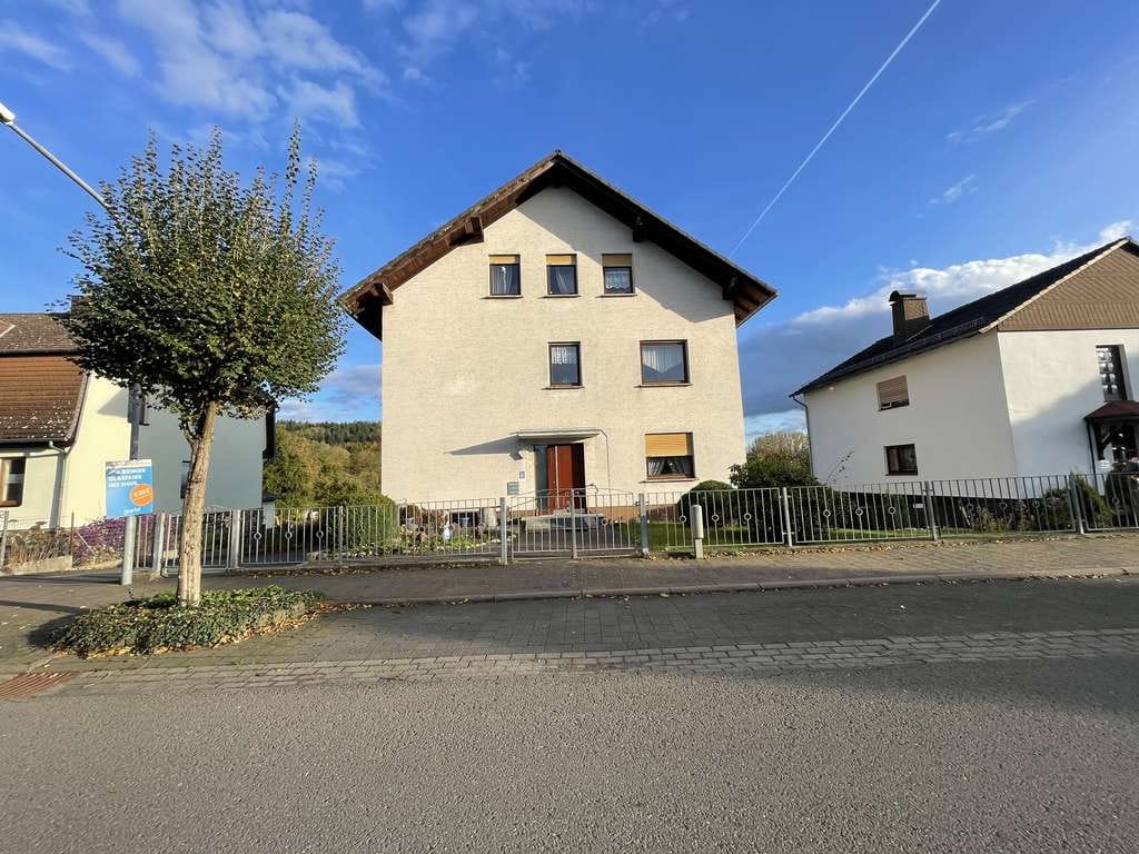 Immobilie in Haina - Mehrfamilienhaus mit vier Wohneinheiten in  begehrter Lage von Haina/Kloster! - Bild 1