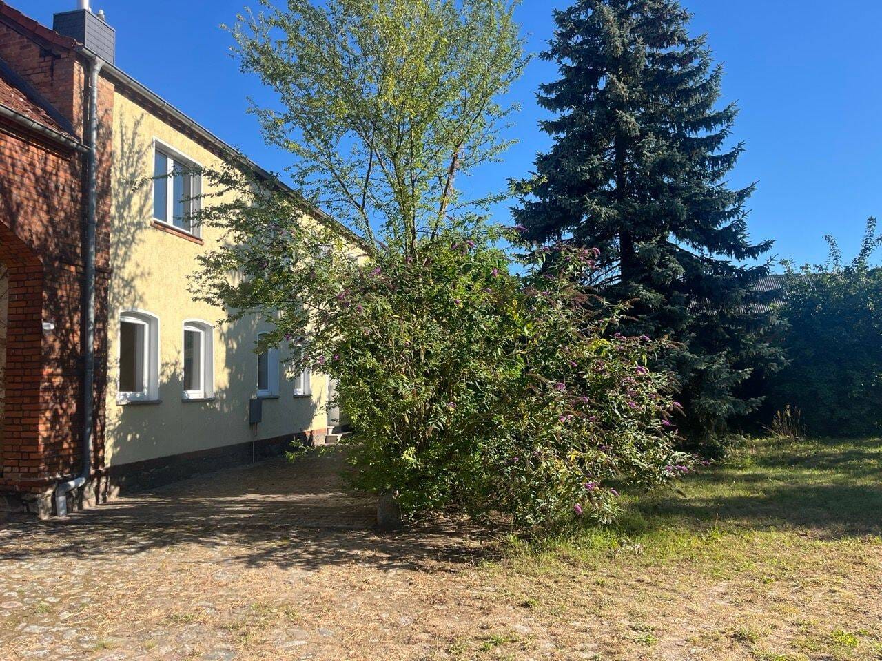 Immobilie in Stendal - Zweigenerationenhaus / Hof / Bauernhaus - Bild 3
