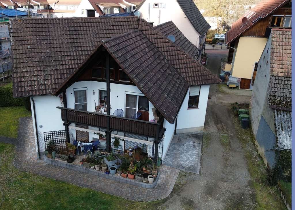 Immobilie in Ettenheim - Wohnen, wo andere Urlaub machen: Helle Maisonette mit  großzügiger Dachterrasse - Bild 2