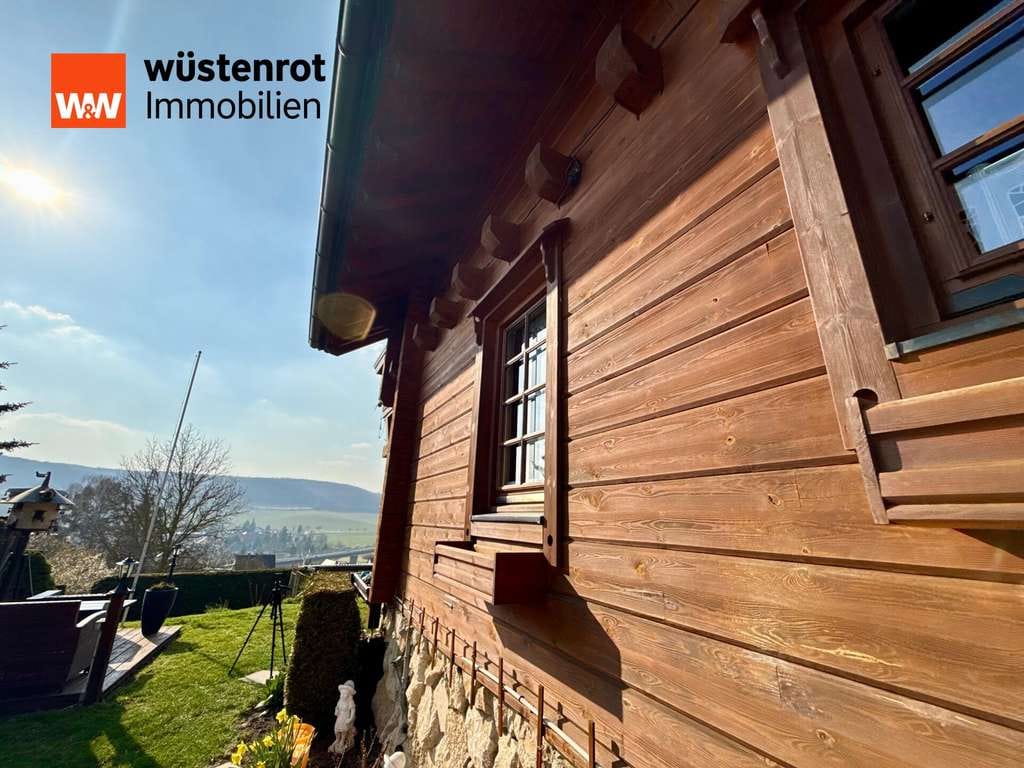 Immobilie in Freyburg (Unstrut) - Traumkulisse!!! Atemberaubend gemütlich! Blockbohlenhaus in den Weinbergen von Freyburg zu verkaufen - Bild 4