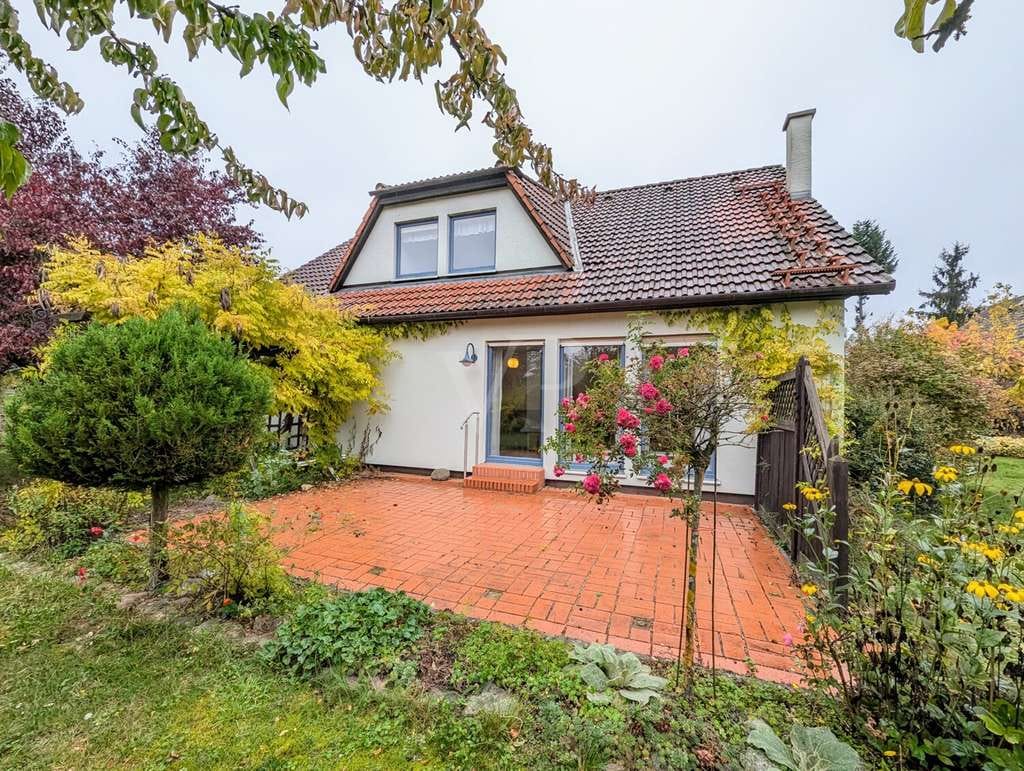 Immobilie in Schenkendöbern - Attraktives Wohnhaus mit herrlichem Grundstück in idyllischer Lage - Bild 1