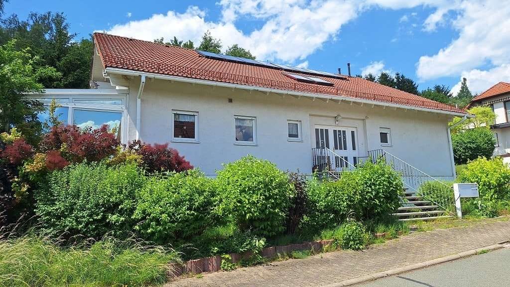 Immobilie in Neuensalz - Idyllisches Landhaus mit viel Platz in Mechelgrün - EFH aus Bankenverwertung
 - Bild 0
