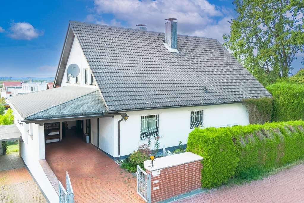 Immobilie in Usingen - Top gelegenes Mehrfamilienhaus mit 3 Wohneinheiten - Bild 0