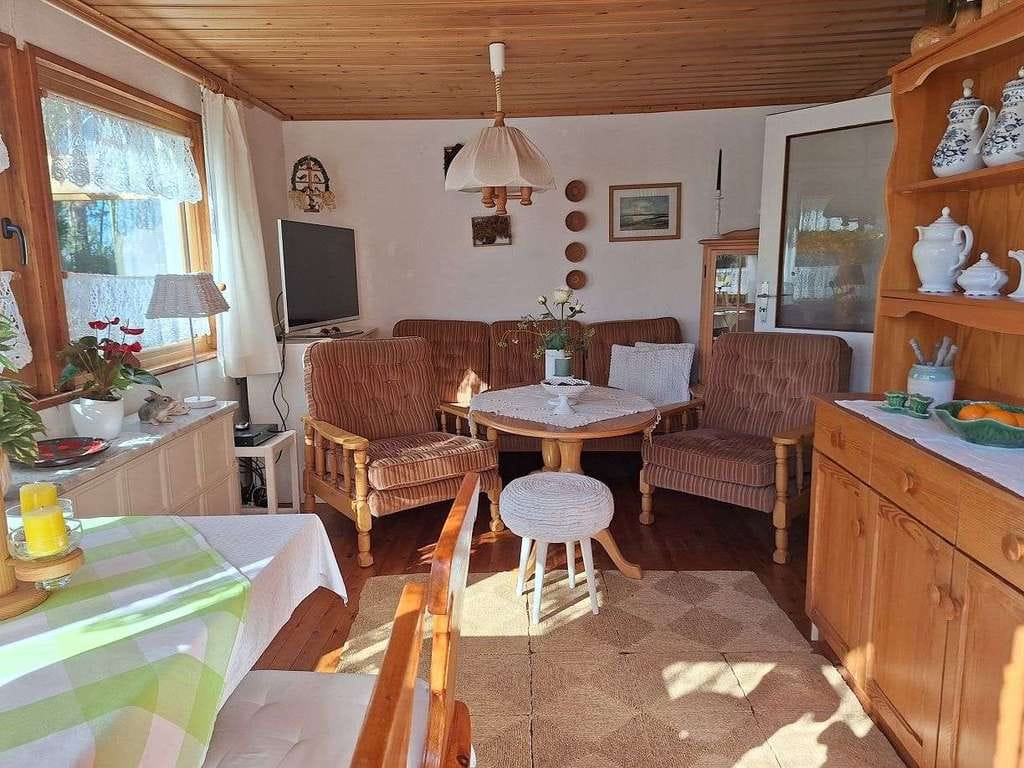 Immobilie in Sundhagen - 100 m zum Strand - voll möbliertes Ferienhaus in Stahlbrode - Bild 2