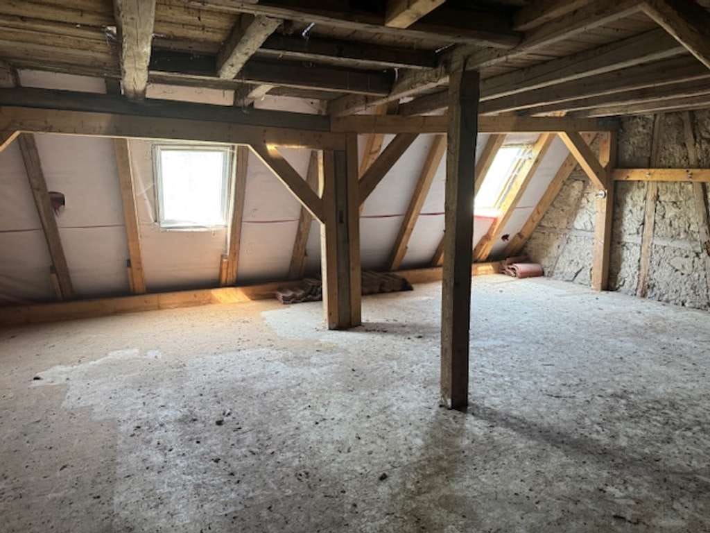 Immobilie in Rottenburg am Neckar - sanierungsbedürftiges Wohnhaus / altes Bauernhaus mit Scheune - Bild 3