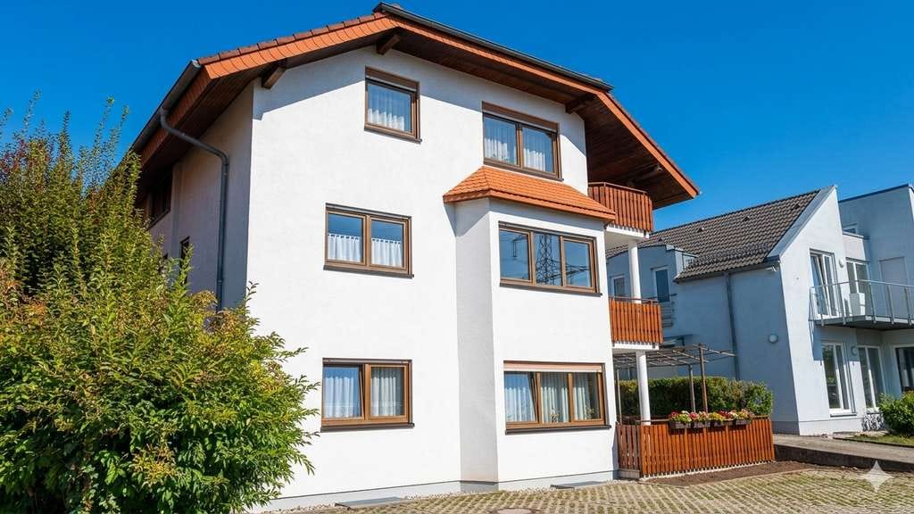 Immobilie in Leimen - Investition mit Weitblick: Gepflegtes Mehrfamilienhaus in attraktiver Lage von Leimen - Bild 2
