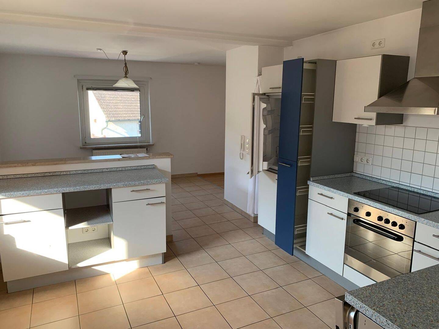 Immobilie in Grafenwöhr - Attraktives Wohn-und Geschäftshaus als Kapitalanlage - Bild 3