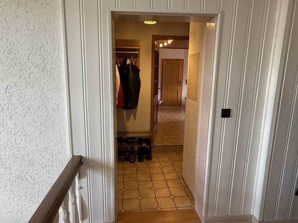 Immobilie in Nidderau - Raumwunder: 7-Zimmer-Maisonette-Wohnung mit Balkon - Bild 3