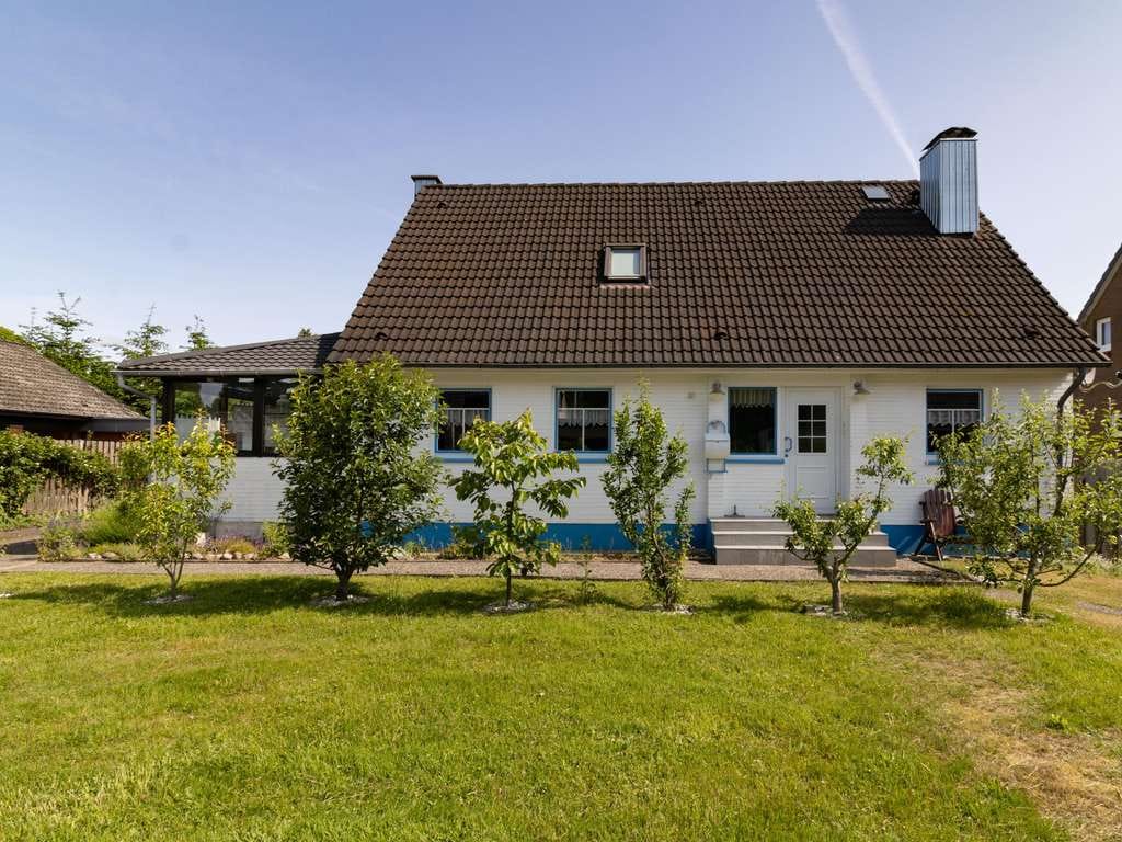 Immobilie in Neuberend - Komplett saniertes Einfamilienhaus mit wasserführendem Holzofen - Bild 1