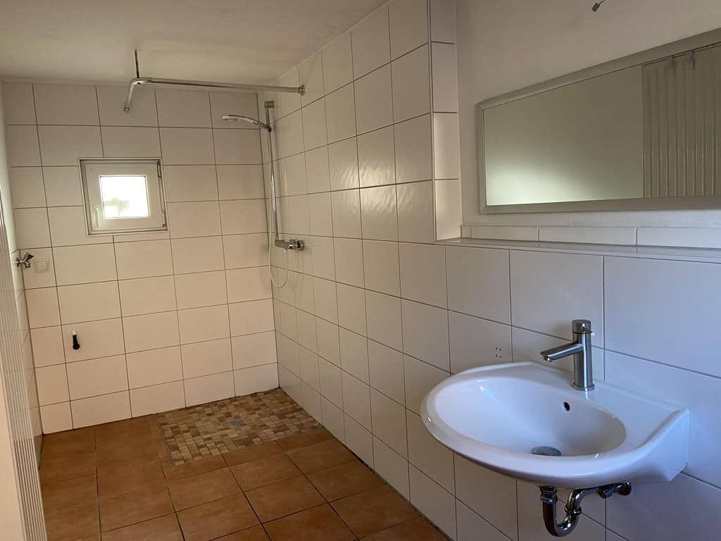 Immobilie in Kirchlinteln - Einfamilienhaus mit großem Hintergarten und viel Abstellraum - Bild 4