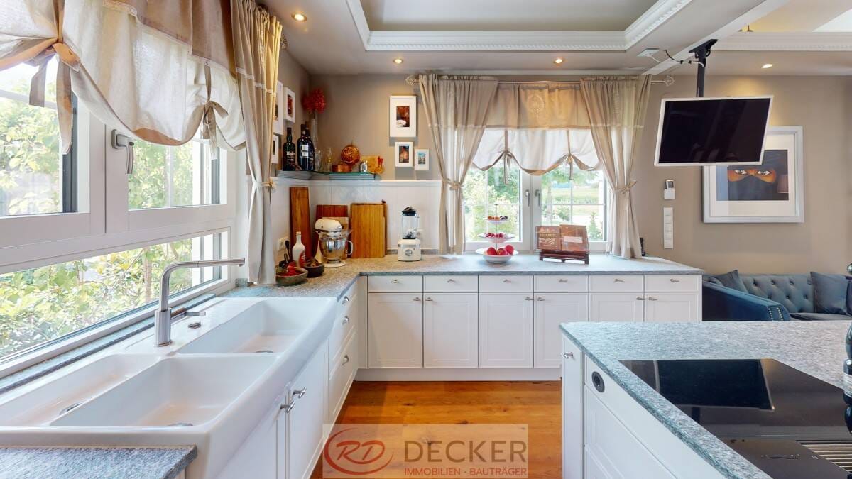 Immobilie in Albaching - Selten individuell: Wohnen mit Handschrift im Erbbaurecht ++Decker Immobilien+ - Bild 3