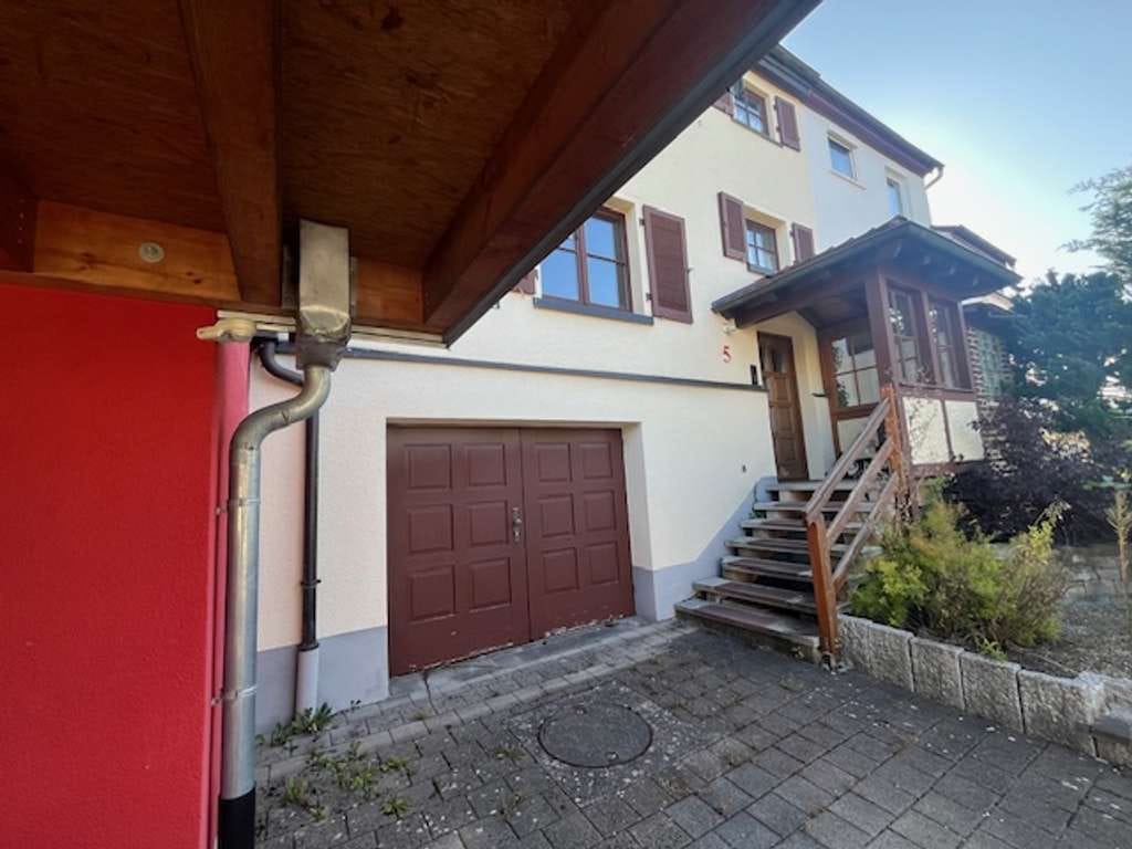 Immobilie in Dietingen - Großzügige Doppelhaushälfte mit Wintergarten, bezugsfrei! - Bild 3