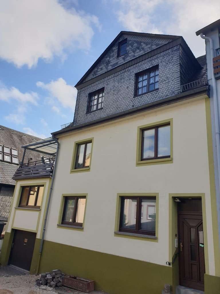 Immobilie in Oberwesel - Einfamilienhaus mit großem Grundstück in Oberwesel im romantischen Rheintal(UNESCO-Weltkulturerbe) - Bild 0