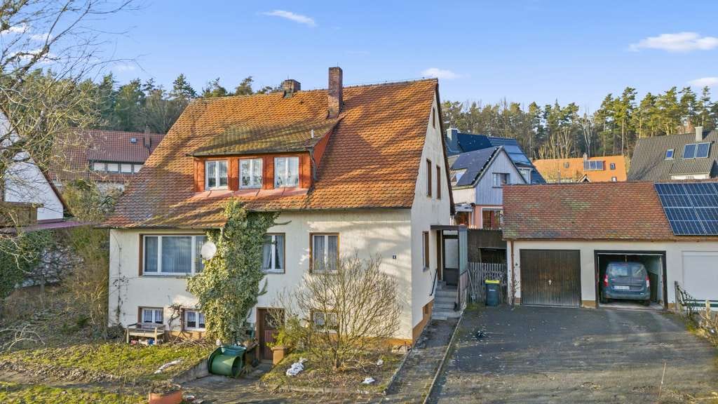 Immobilie in Bindlach - Potenzialstakes Zweiparteienhaus in bester Lage von Bindlach - Bild 3