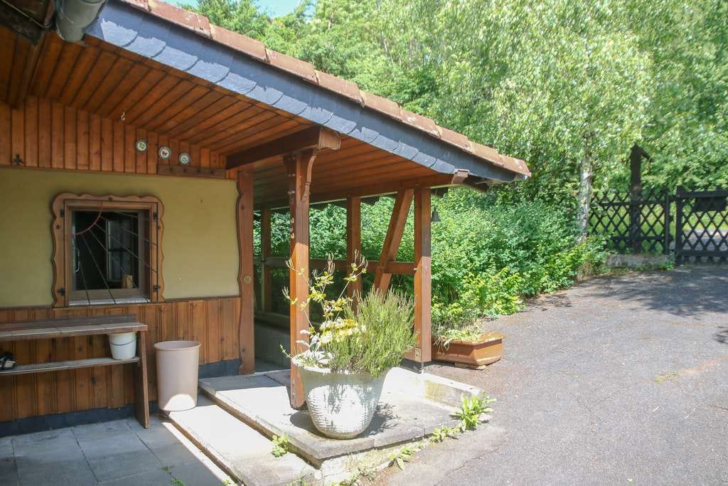 Immobilie in Bad Münstereifel - Individualisten aufgepasst! Einfamilienhaus mitten in der Natur! - Bild 1