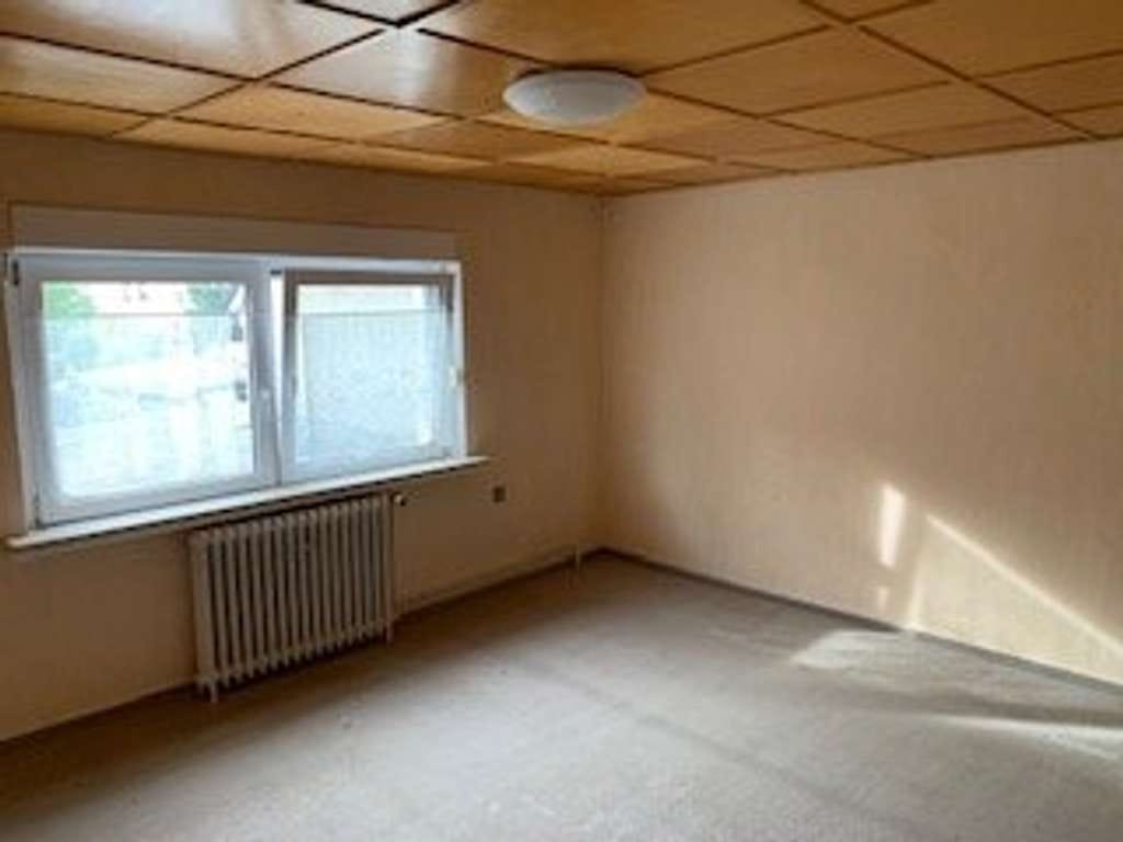 Immobilie in Wanzleben-Börde - Haus für größere Familie mit zwei Garagen in Wanzleben OT Eggenstedt - Bild 3
