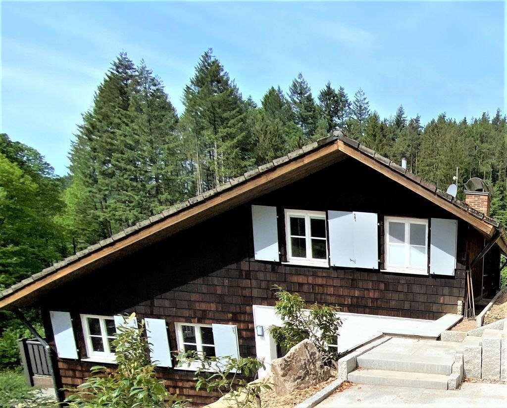 Immobilie in Seebach - Attraktives Doppelhaus in bevorzugter, unverbaubarer Panoramawohnlage mit zusätzlicher Bebauun - Bild 0