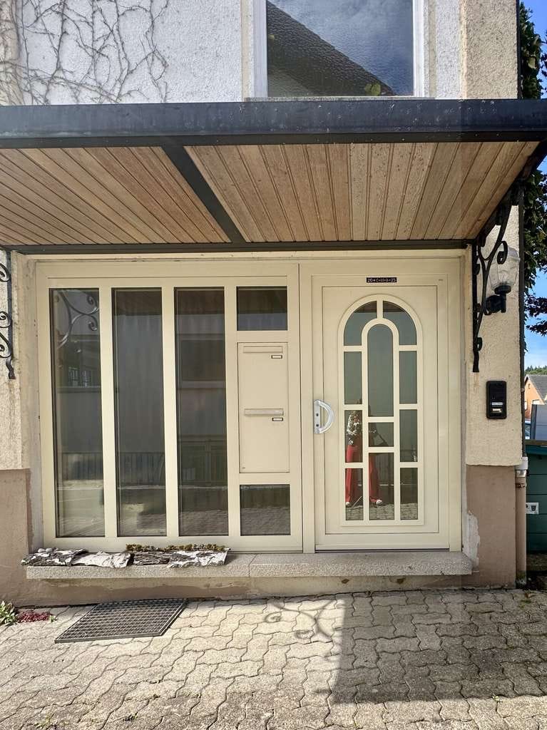 Immobilie in Ettlingen - Herrliche 5-Zimmerwohnung auf zwei Etagen mit Garten in Ettlingen-Schöllbronn - Bild 4