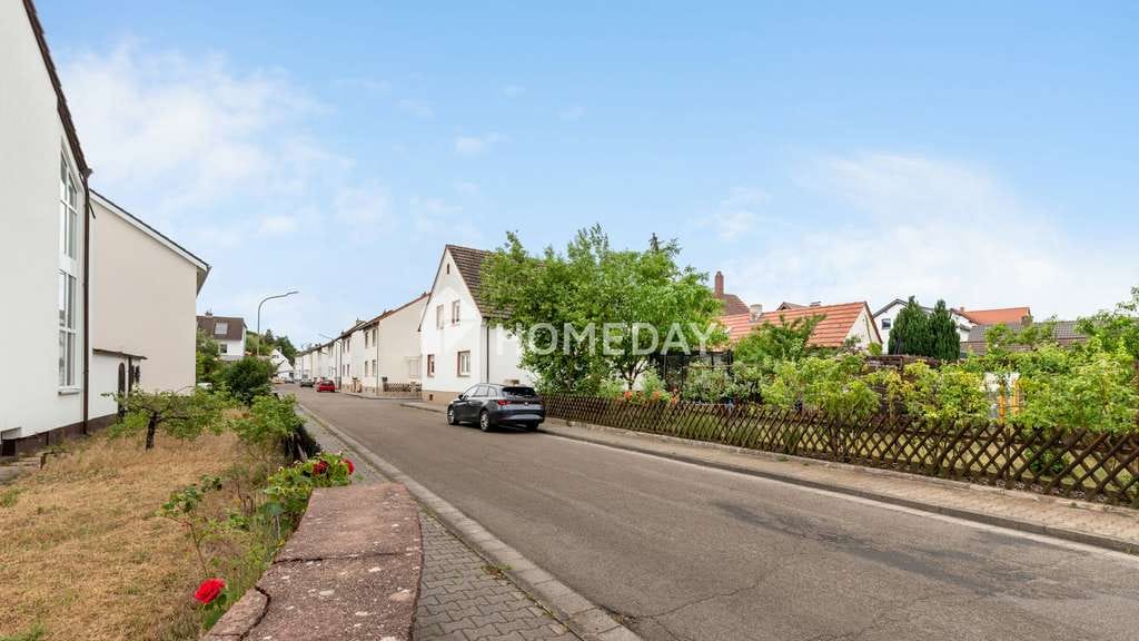 Immobilie in Maxdorf - Teilvermietetes Mehrfamilienhaus mit Garten, Terrasse und Garage in begehrter Wohnlage - Bild 3