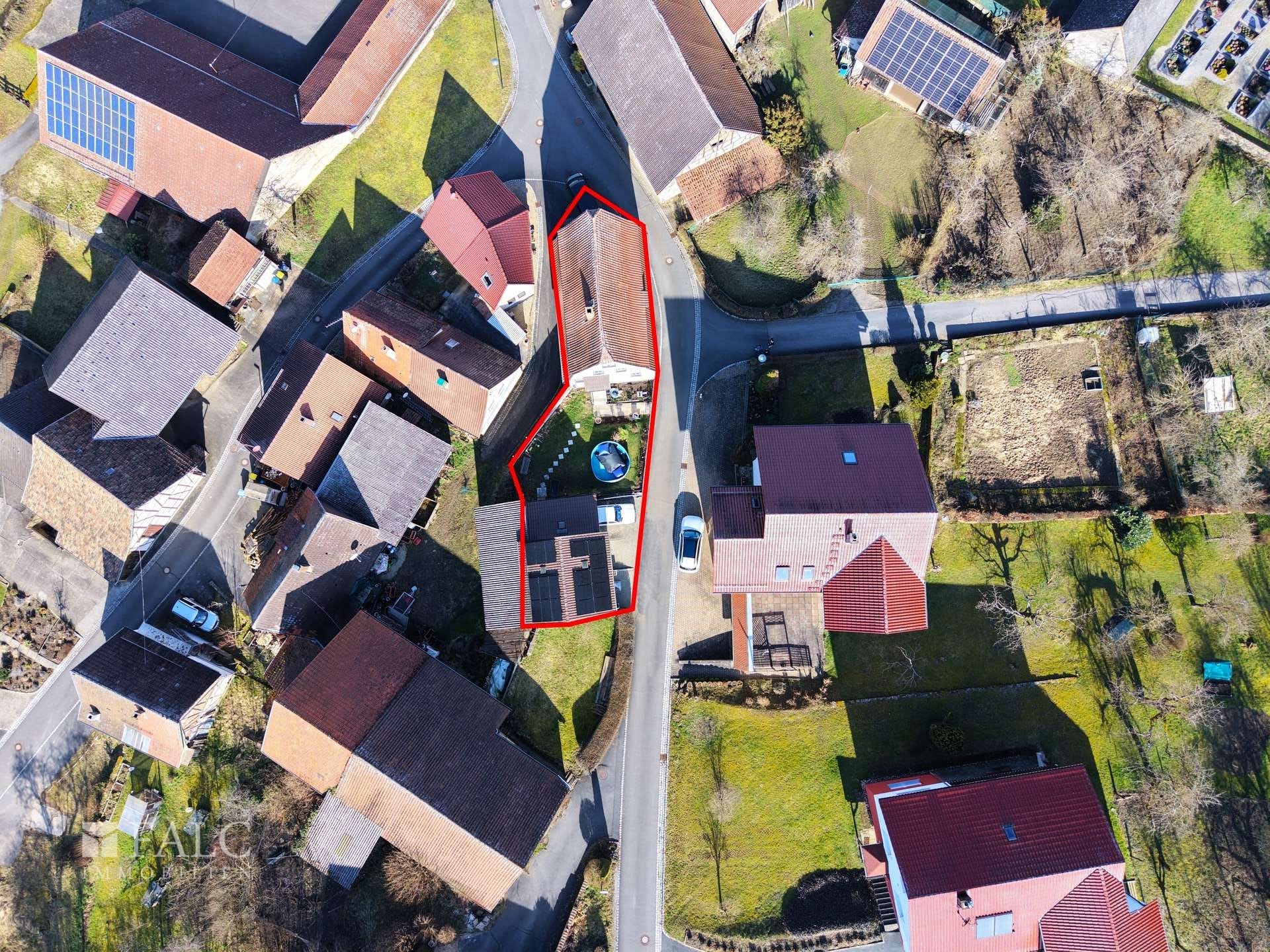 Immobilie in Ravenstein - Saniertes Einfamilienhaus mit Platz für die ganze Familie! - FALC Immobilien Heilbronn - Bild 4