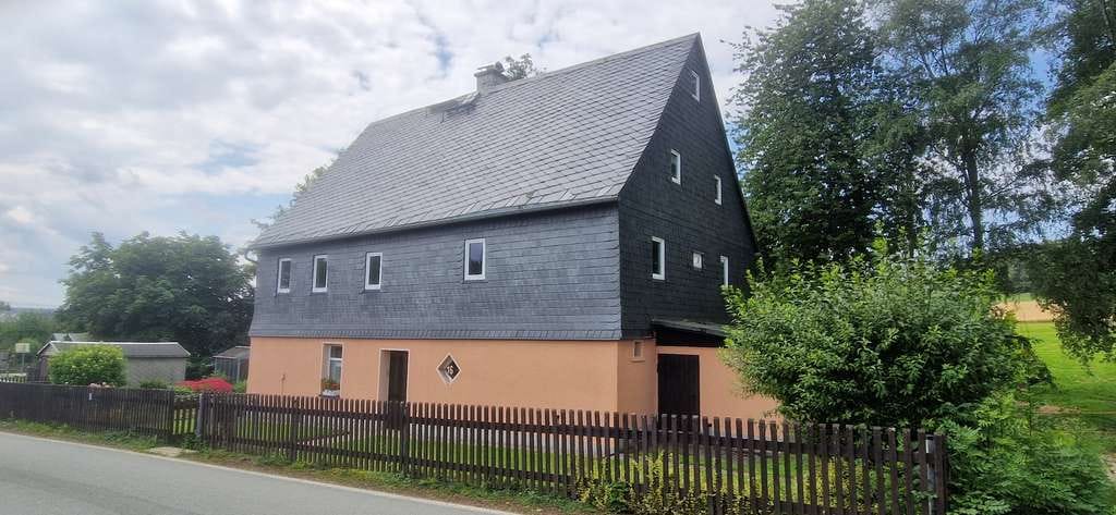 Immobilie in Zwönitz - ehemalige Dorfschule mit schönem Garten in Zwönitz OT Lenkersdorf - Bild 1