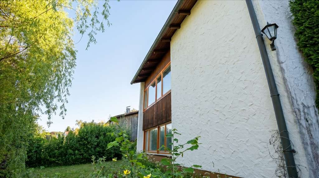Immobilie in Steinheim am Albuch - Einfamilienhaus mit Wintergarten auf ca. 1.016 m² Grundstück - Bild 1