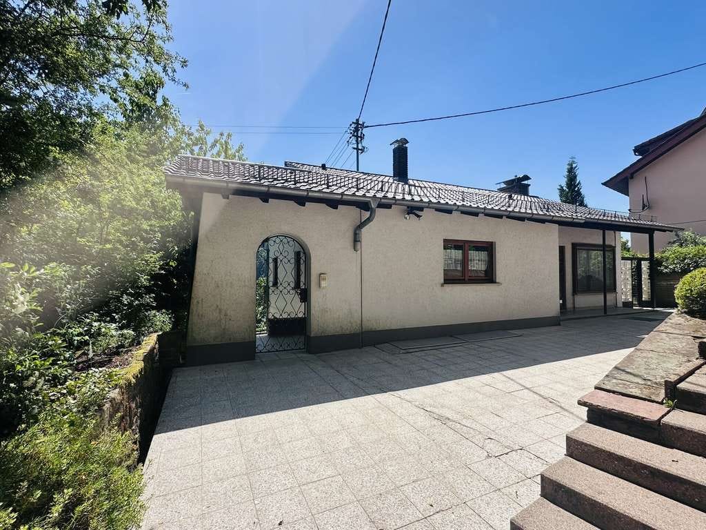 Immobilie in Wilhelmsfeld - Wohnen mit Weitblick – Einfamilienhaus in ruhiger Lage von Wilhelmsfeld - Bild 2