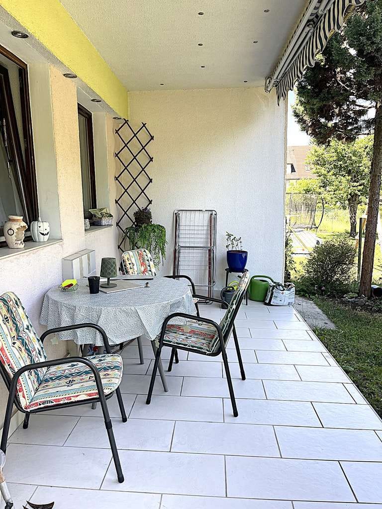 Immobilie in Heidenheim an der Brenz - Heidenheim- Schnaitheim: Doppelhaushälfte, drei Wohneinheiten, Garten und Studio, zu verkaufen - Bild 0