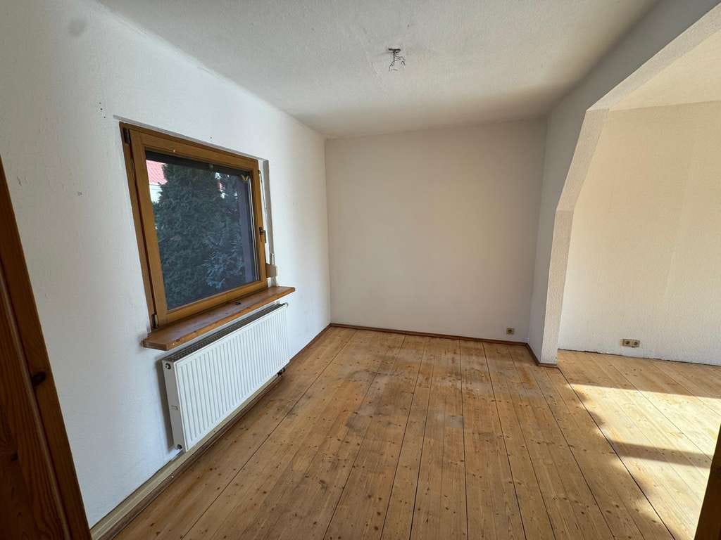 Immobilie in Elsteraue - Ruhig gelegenes Reihenmittelhaus mit Ausbaureserve (ggf. genehmigungspflichtig) - Bild 2