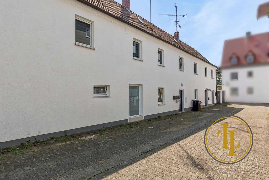 Immobilie in Stegaurach - Sanierte 2-Zimmer-EG-Wohnung mit EBK im ruhigen 4-Parteien-Haus – Ideal als Anlage oder Eigennutz! - Bild 1