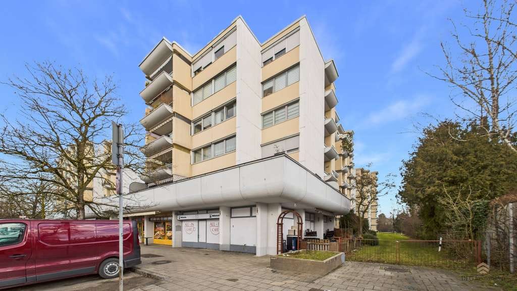 Immobilie in Unterschleißheim - Gepflegte 3-Zimmer-Wohnung mit Balkon, moderner Einbauküche, Tiefgaragenstellplatz und Wellnessberei - Bild 2