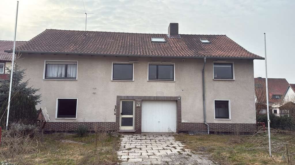 Immobilie in Wanfried - 1-2 Familienhaus mit viel Potenzial für Ihre Wohnträume + Garten und Schuppen - Bild 0