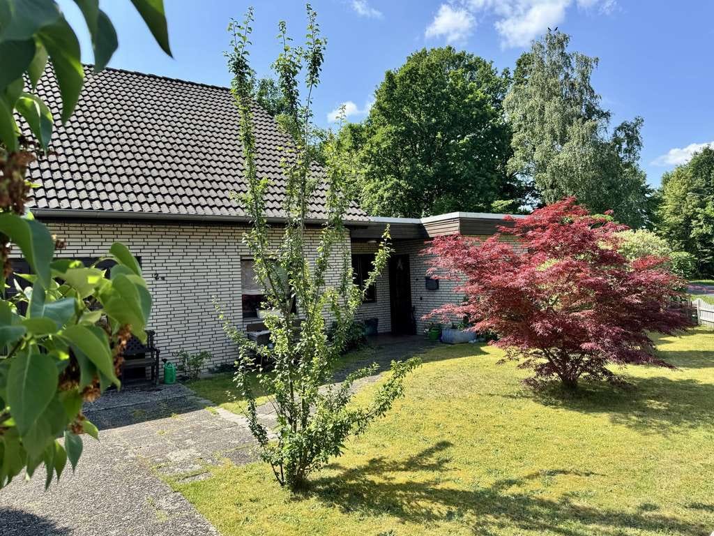 Immobilie in Burgwedel -  Zwei Häuser für große Familien - Bild 3