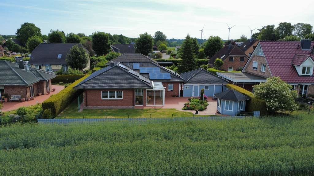 Immobilie in Kükels - Moderner, heller und ruhiger Bungalow in Feldrandlage - Bild 2