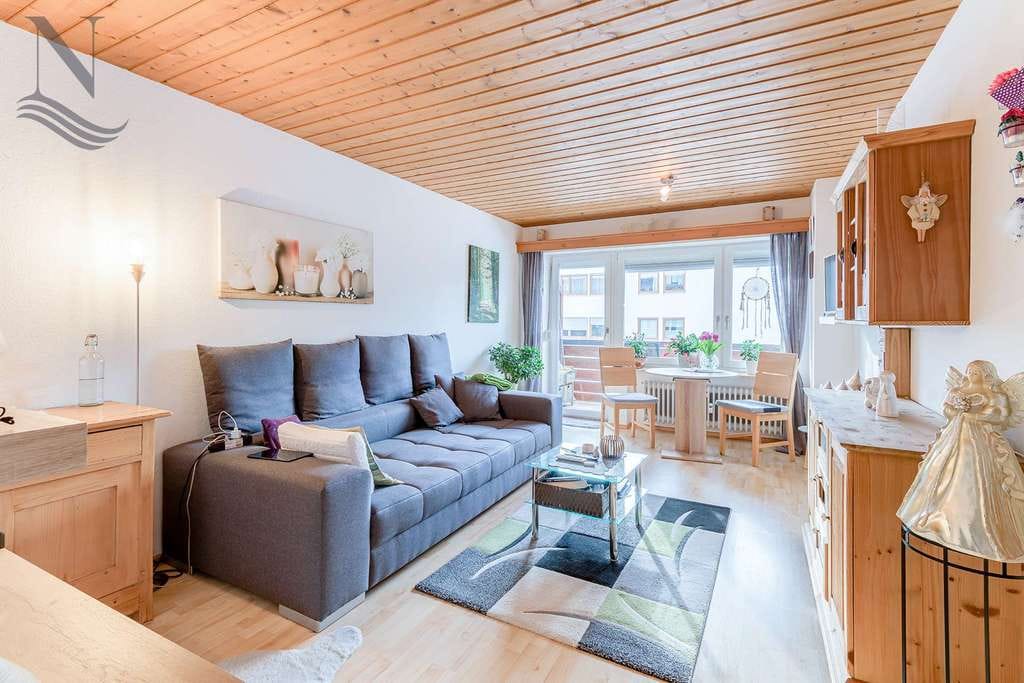 Immobilie in Ruhpolding - Viel Platz auf kompaktem Grundriss: Gepflegte 2-Zimmer-Wohnung mit Balkon und TG-Stellplatz - Bild 1