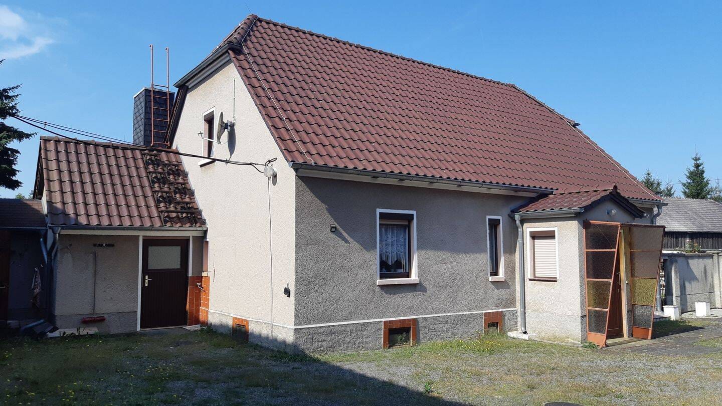 Immobilie in Oßling - Wóslink - Einfamilienhaus in ruhiger Lage mit Nebengebäuden - Bild 2
