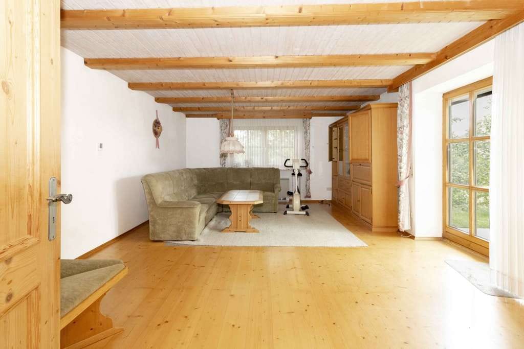 Immobilie in Hilgertshausen-Tandern - Traumhaftes Hofensemble mit Potenzial - zzgl. Bauplatz, Stadel, Grünland zur Pacht -  - Bild 3